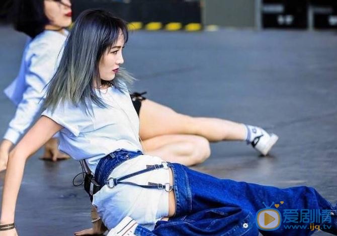 孟佳舞台照 孟佳高清写真_孟佳高清剧照