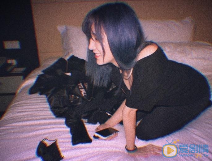 孟佳颓废写真 孟佳高清写真_孟佳高清剧照