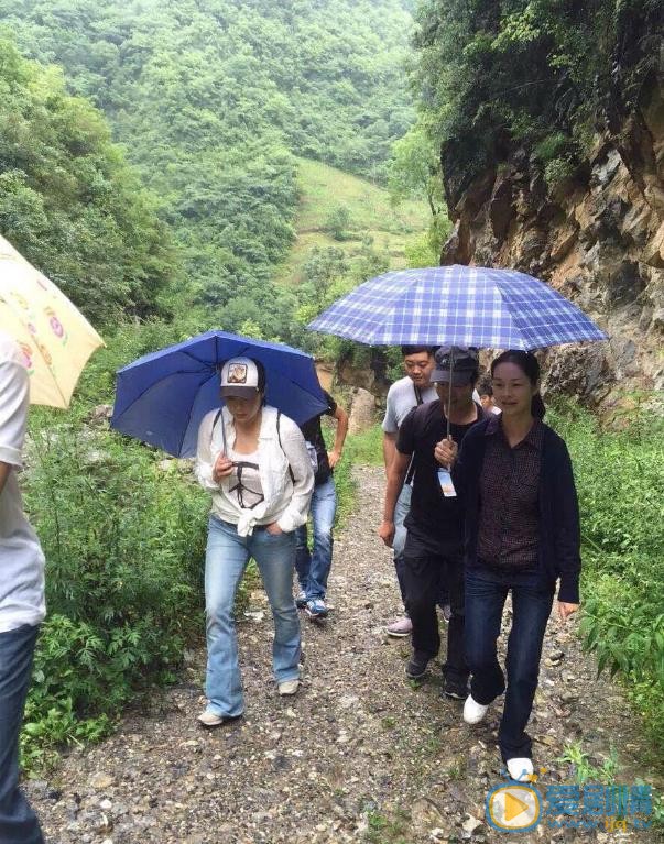 袁立公益慈善活动 袁立高清写真_袁立高清剧照