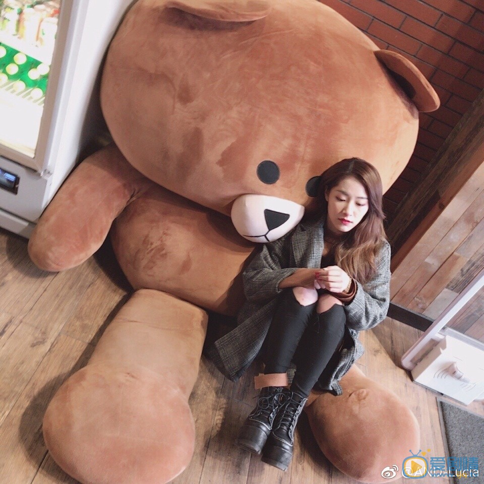 陈盈燕俏丽写真 陈盈燕高清写真_陈盈燕高清剧照