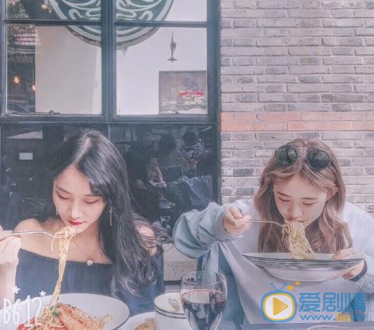 陈盈燕俏丽写真 陈盈燕高清写真_陈盈燕高清剧照