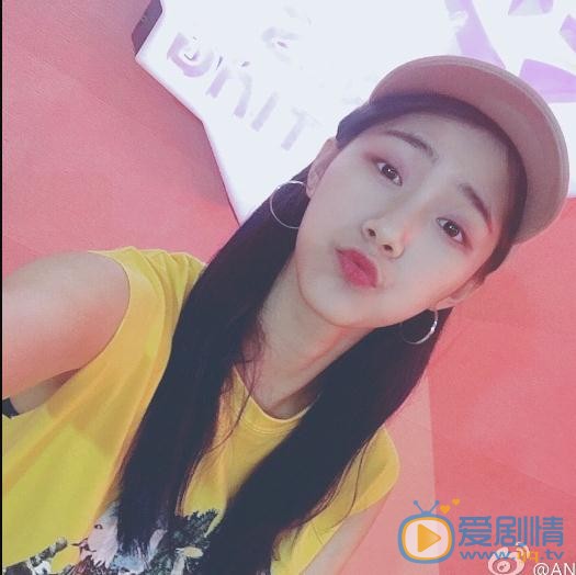 陈盈燕机场照写真 陈盈燕高清写真_陈盈燕高清剧照