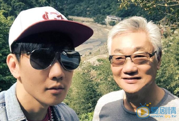 林俊杰与人合照 林俊杰高清写真_林俊杰高清剧照