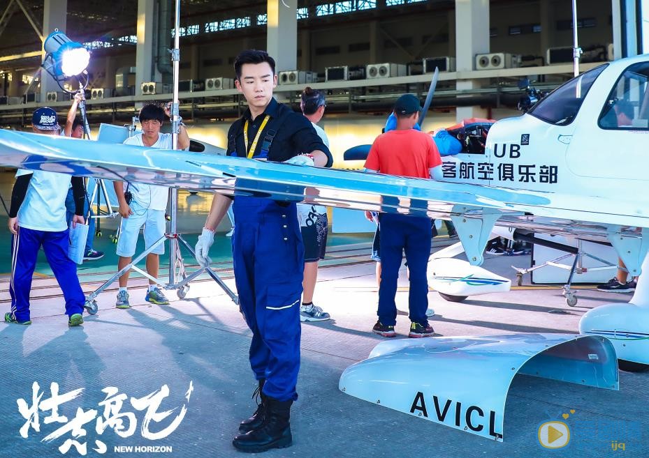 壮志高飞肖默剧照 