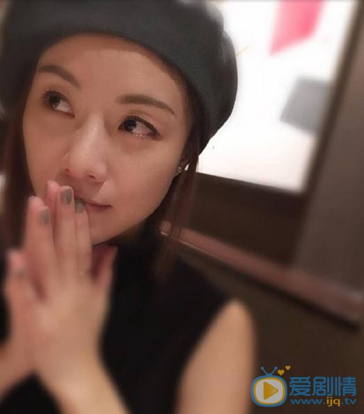 邓丽欣生活照 邓丽欣高清写真_邓丽欣高清剧照