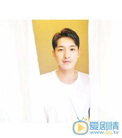 黄世超白衣少年写真 黄世超高清写真_黄世超高清剧照