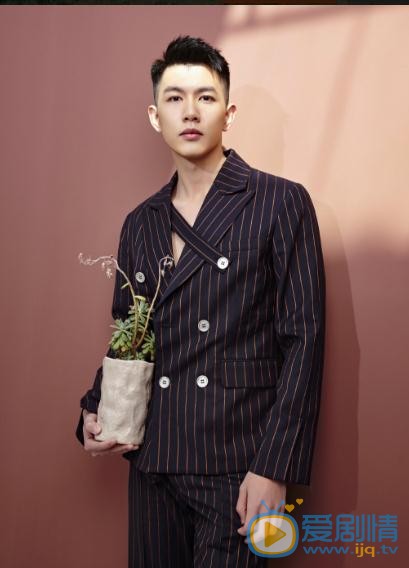 李昕哲时尚写真 李昕哲高清写真_李昕哲高清剧照