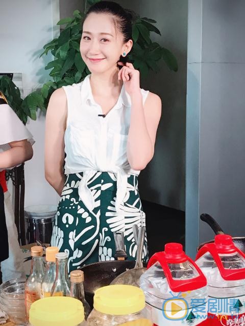 司珂华生活照 司珂华高清写真_司珂华高清剧照