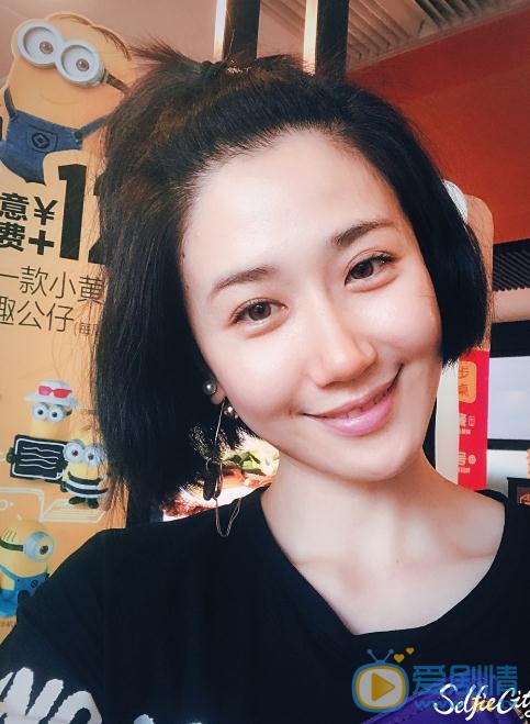 司珂华生活照 司珂华高清写真_司珂华高清剧照