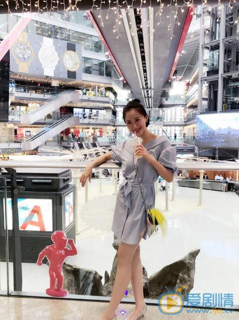 司珂华生活照 司珂华高清写真_司珂华高清剧照