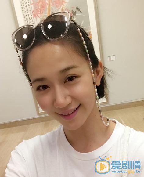 司珂华生活照 司珂华高清写真_司珂华高清剧照