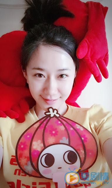 司珂华生活照 司珂华高清写真_司珂华高清剧照