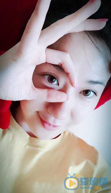 司珂华生活照 司珂华高清写真_司珂华高清剧照