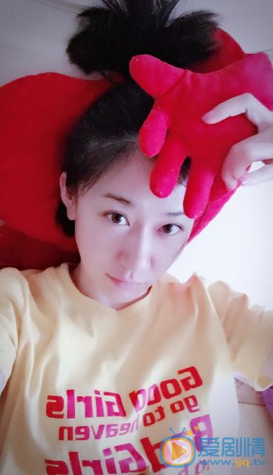 司珂华生活照 司珂华高清写真_司珂华高清剧照