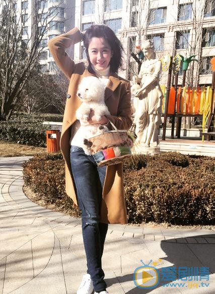 司珂华生活照 司珂华高清写真_司珂华高清剧照