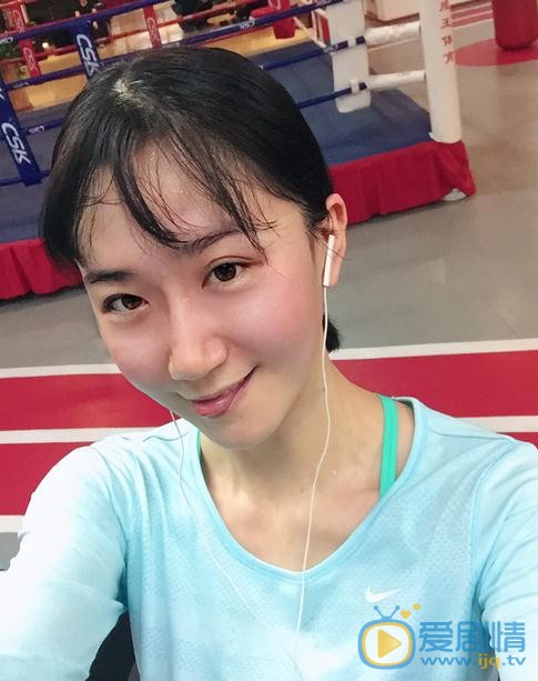 司珂华生活照 司珂华高清写真_司珂华高清剧照