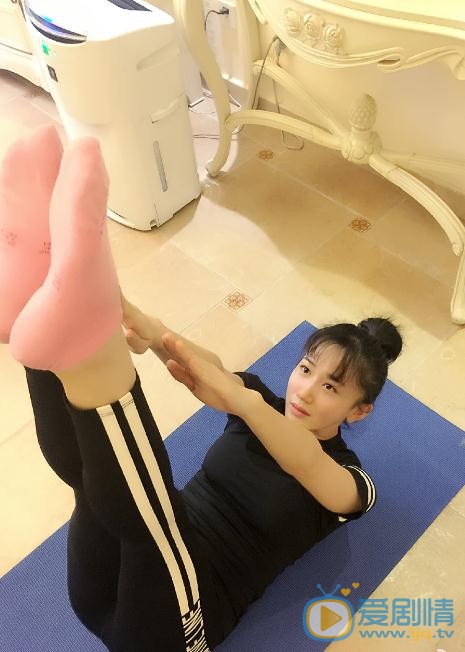 司珂华健身照 司珂华高清写真_司珂华高清剧照