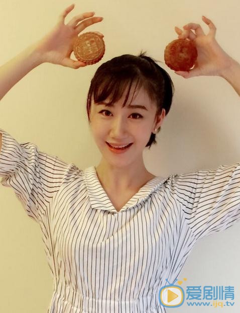 司珂华生活照 司珂华高清写真_司珂华高清剧照