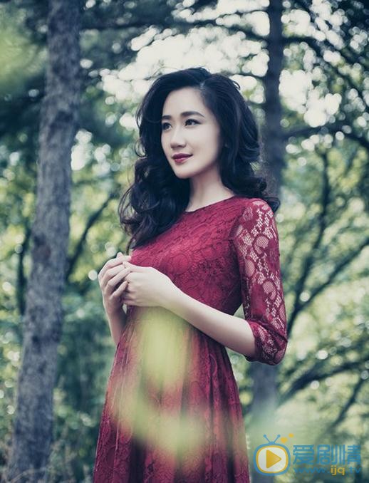 司珂华森林写真 司珂华高清写真_司珂华高清剧照
