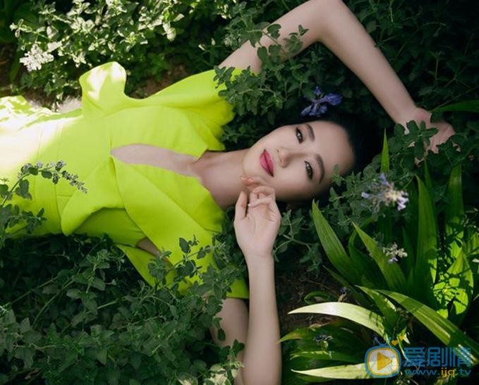 司珂华森林写真 司珂华高清写真_司珂华高清剧照