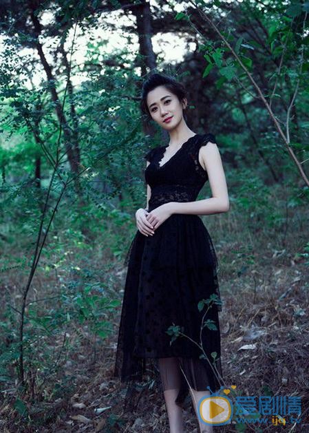 司珂华森林写真 司珂华高清写真_司珂华高清剧照
