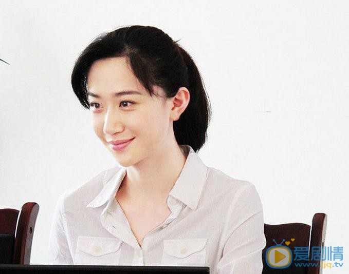 司珂华《带泪梨花》剧照 司珂华高清写真_司珂华高清剧照
