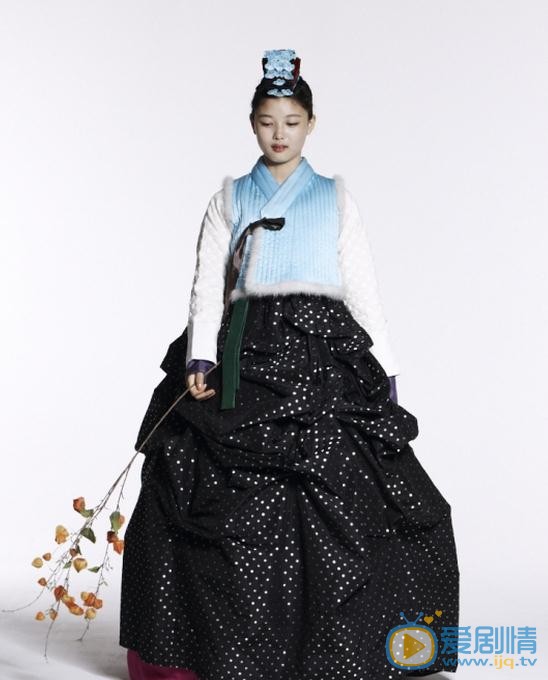 金裕贞韩服写真 金裕贞高清写真_金裕贞高清剧照