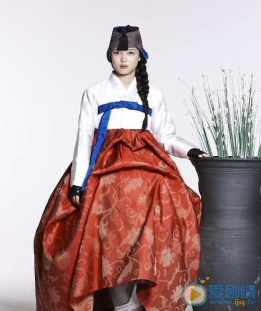金裕贞韩服写真 金裕贞高清写真_金裕贞高清剧照