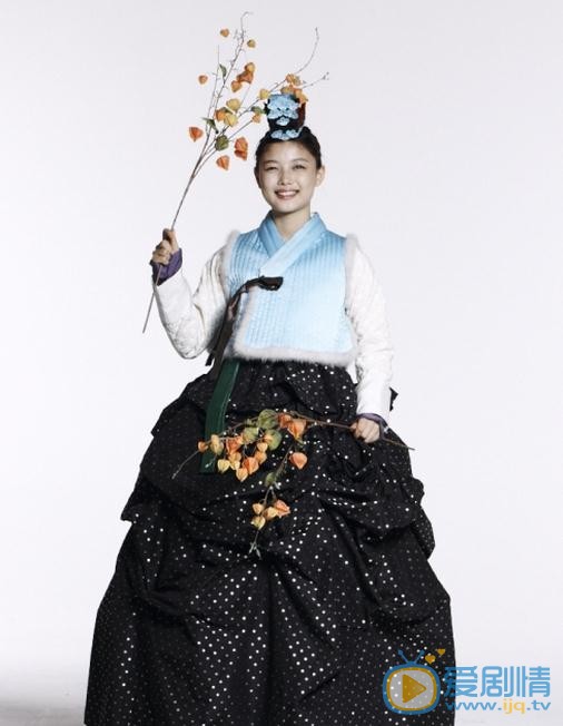 金裕贞韩服写真 金裕贞高清写真_金裕贞高清剧照