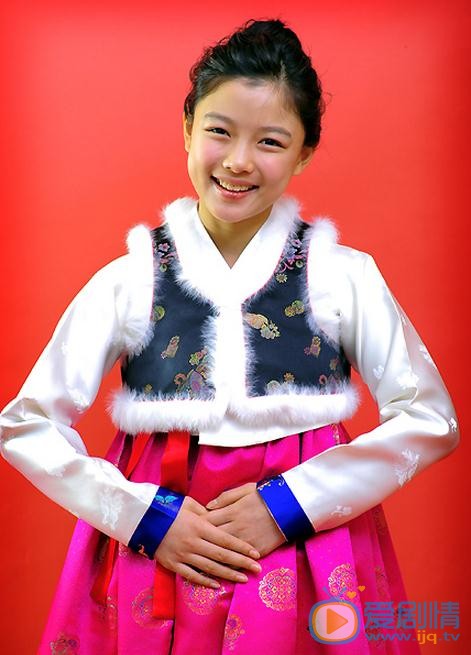 金裕贞韩服写真 金裕贞高清写真_金裕贞高清剧照