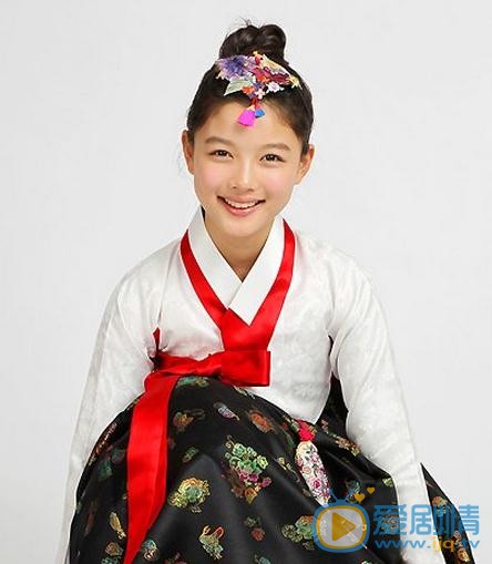 金裕贞韩服写真 金裕贞高清写真_金裕贞高清剧照