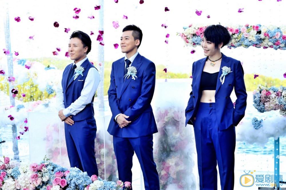 苏醒参加活动写真 苏醒高清写真_苏醒高清剧照