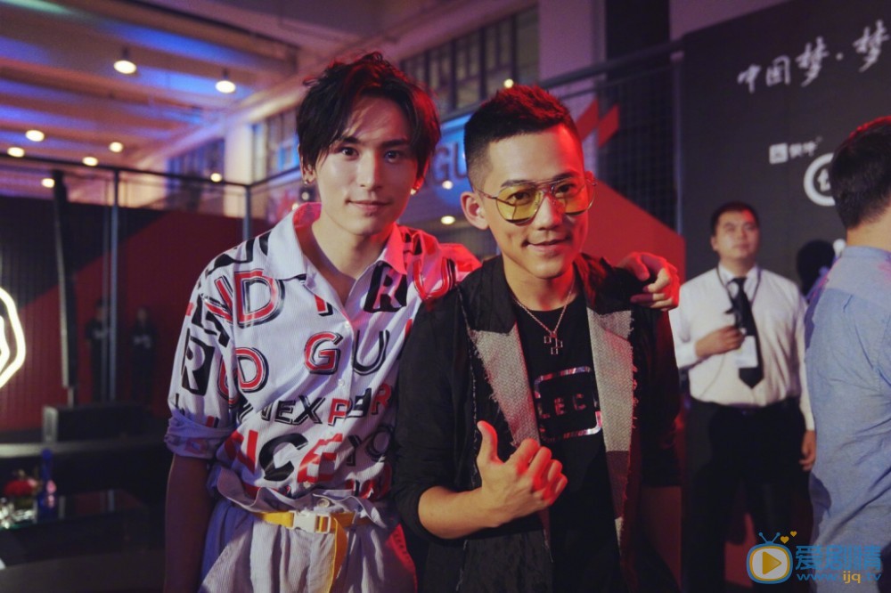 苏醒运动写真 苏醒高清写真_苏醒高清剧照