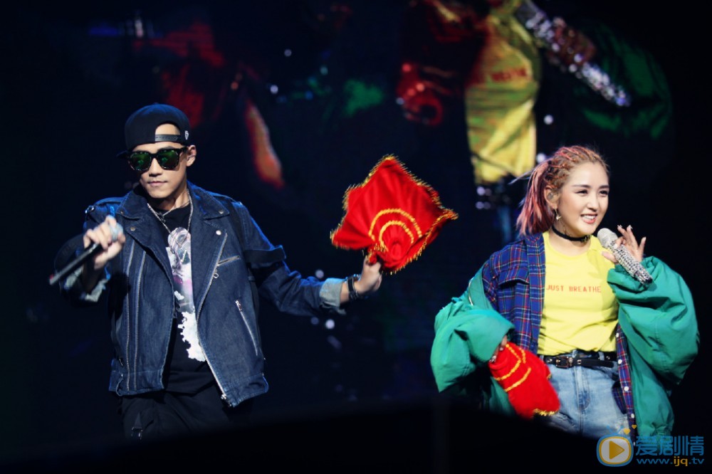 苏醒和何洁合照写真 苏醒高清写真_苏醒高清剧照