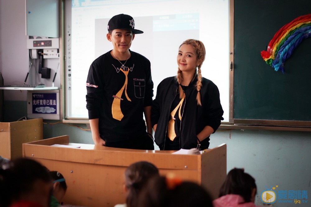 苏醒和何洁合照写真 苏醒高清写真_苏醒高清剧照