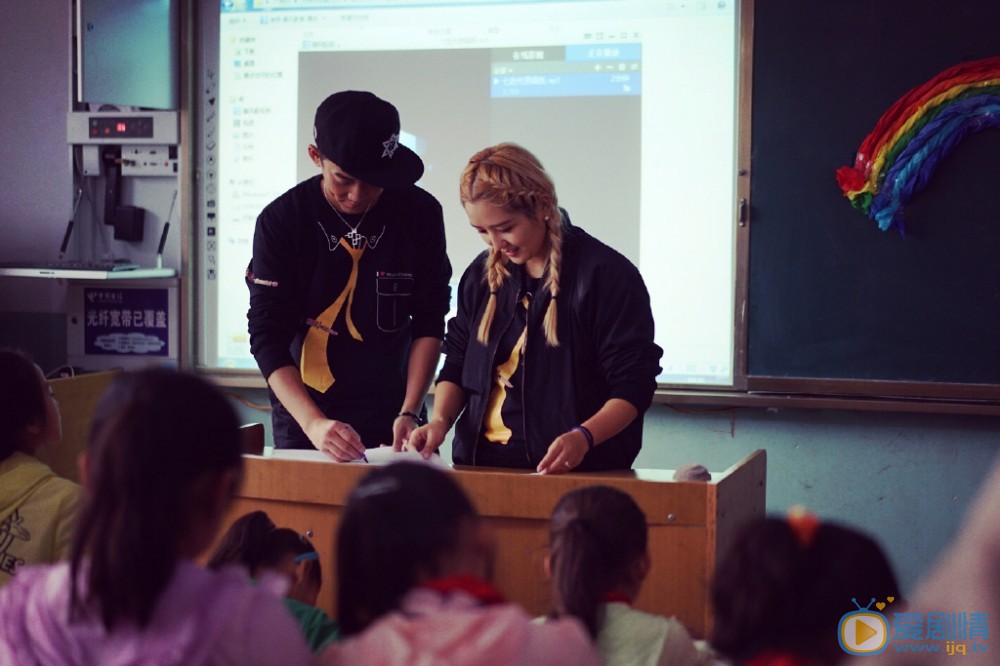 苏醒和何洁合照写真 苏醒高清写真_苏醒高清剧照