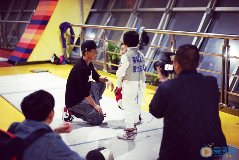 苏醒参加活动写真 苏醒高清写真_苏醒高清剧照