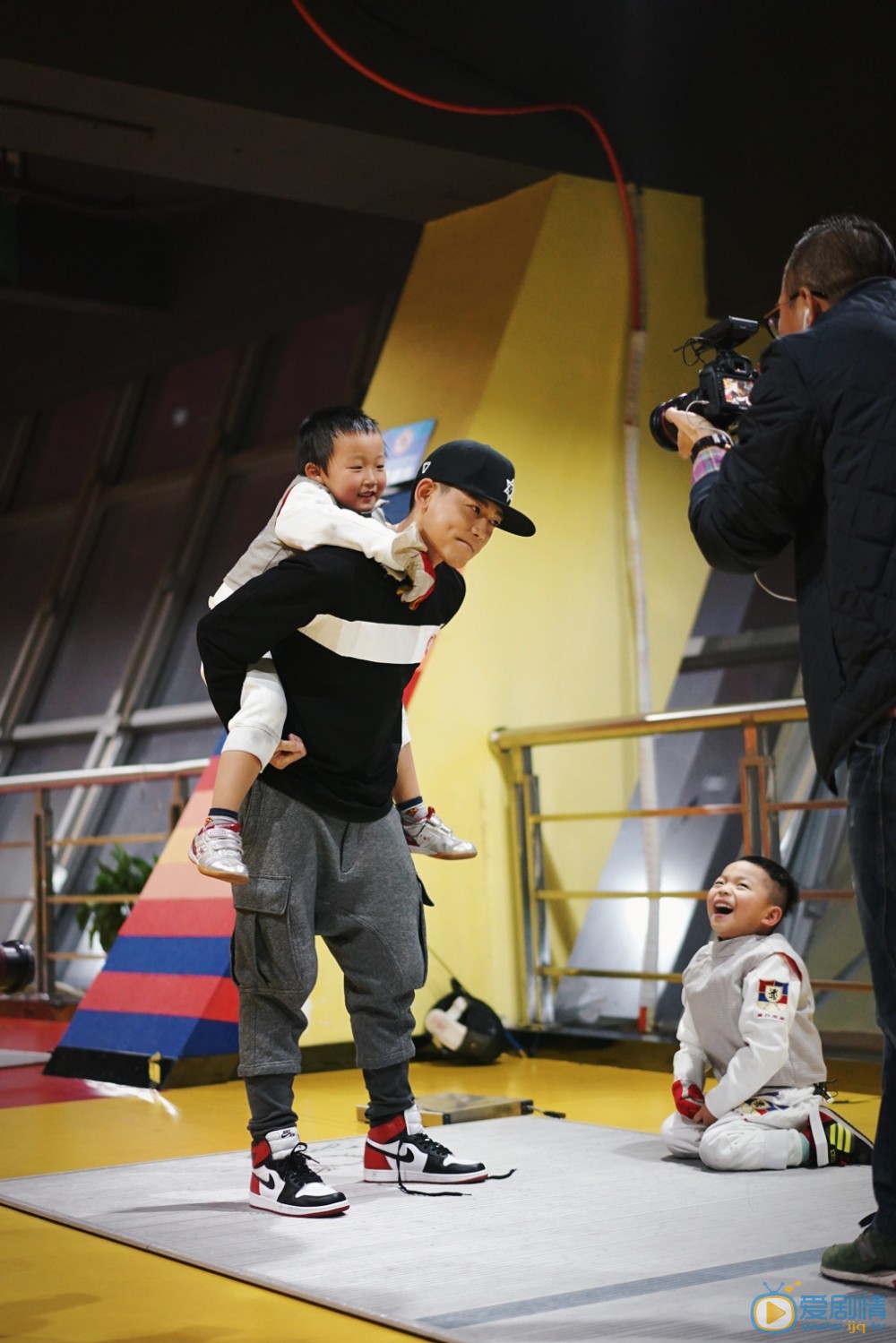 苏醒参加活动写真 苏醒高清写真_苏醒高清剧照