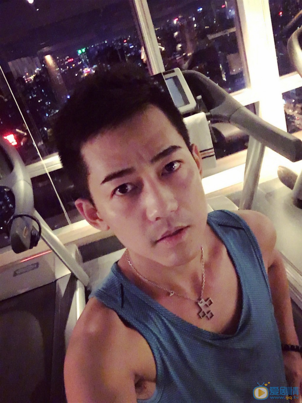 苏醒运动写真 苏醒高清写真_苏醒高清剧照