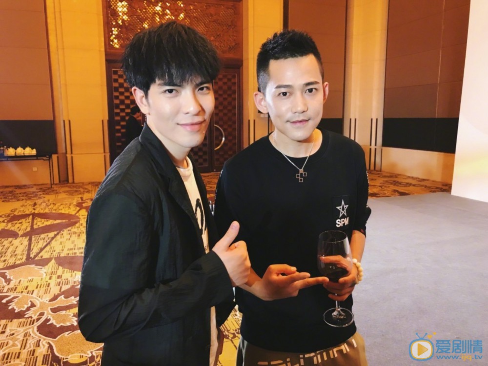 苏醒和同时合照写真 苏醒高清写真_苏醒高清剧照