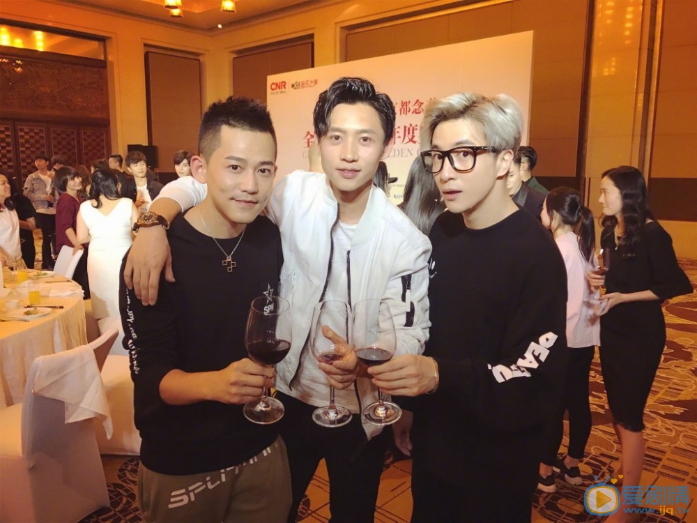 苏醒和同时合照写真 苏醒高清写真_苏醒高清剧照