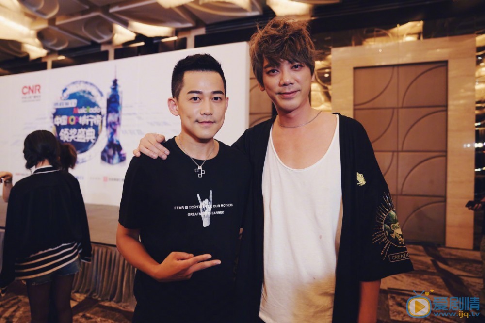 苏醒广告写真 苏醒高清写真_苏醒高清剧照