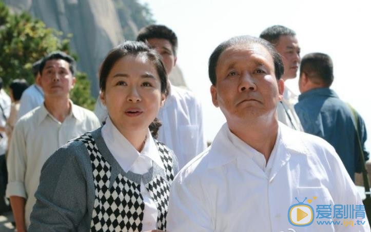 沈傲君《历史转折中的邓小平》剧照 沈傲君高清写真_沈傲君高清剧照