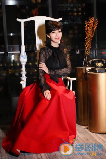 赵雅芝晚礼服写真 赵雅芝高清写真_赵雅芝高清剧照