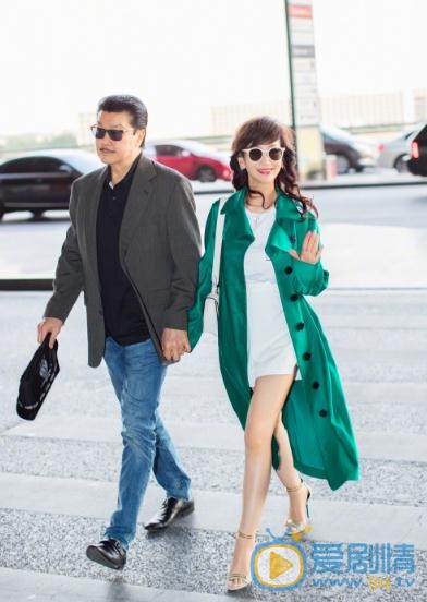 赵雅芝和丈夫黄锦燊合照 赵雅芝高清写真_赵雅芝高清剧照