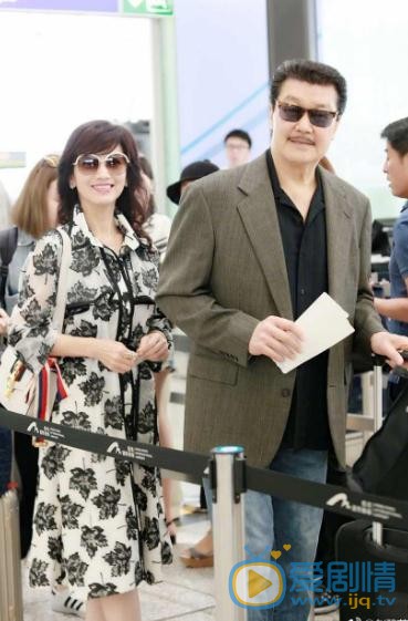 赵雅芝和丈夫黄锦燊合照 赵雅芝高清写真_赵雅芝高清剧照