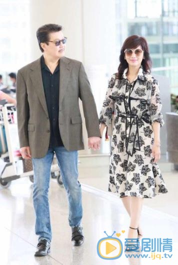 赵雅芝和丈夫黄锦燊合照 赵雅芝高清写真_赵雅芝高清剧照