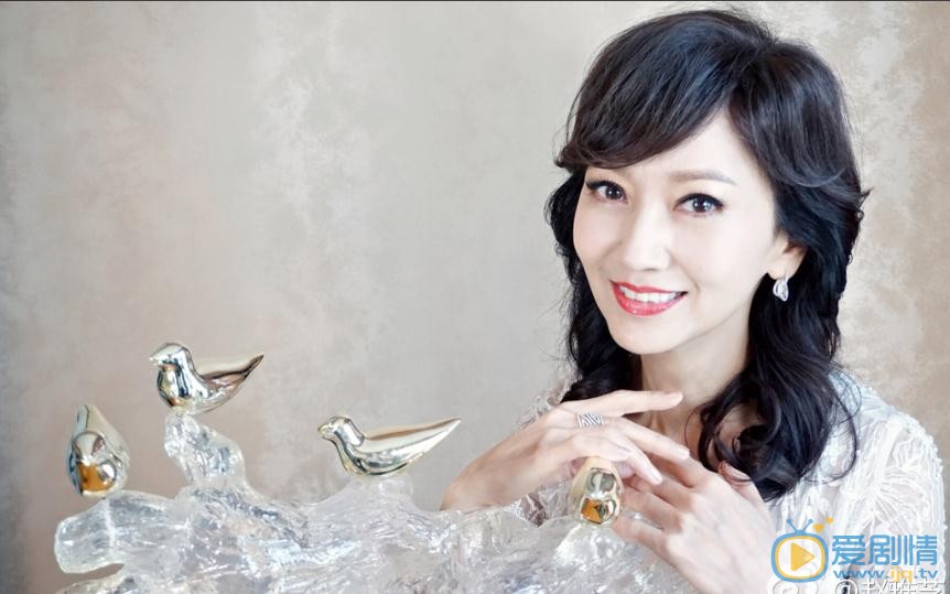 赵雅芝俏丽写真 赵雅芝高清写真_赵雅芝高清剧照