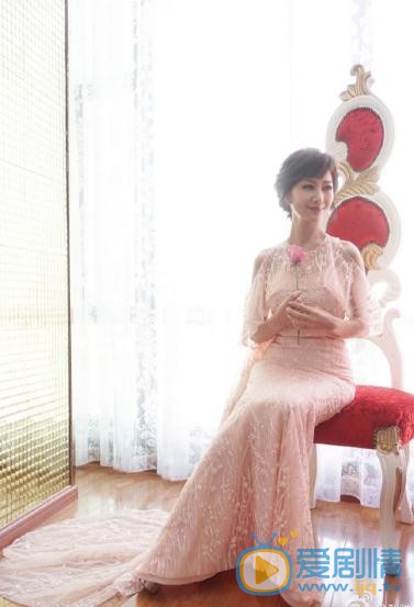 赵雅芝晚礼服写真 赵雅芝高清写真_赵雅芝高清剧照