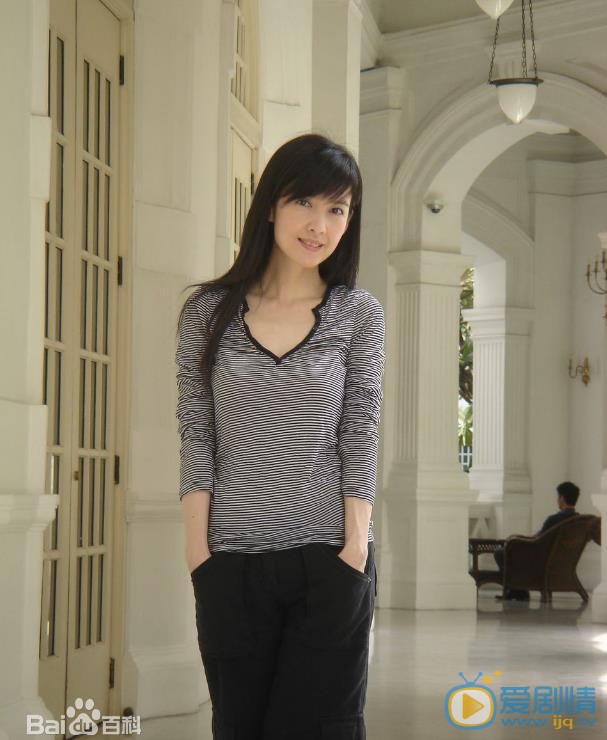 周慧敏靓丽街拍照 周慧敏高清写真_周慧敏高清剧照